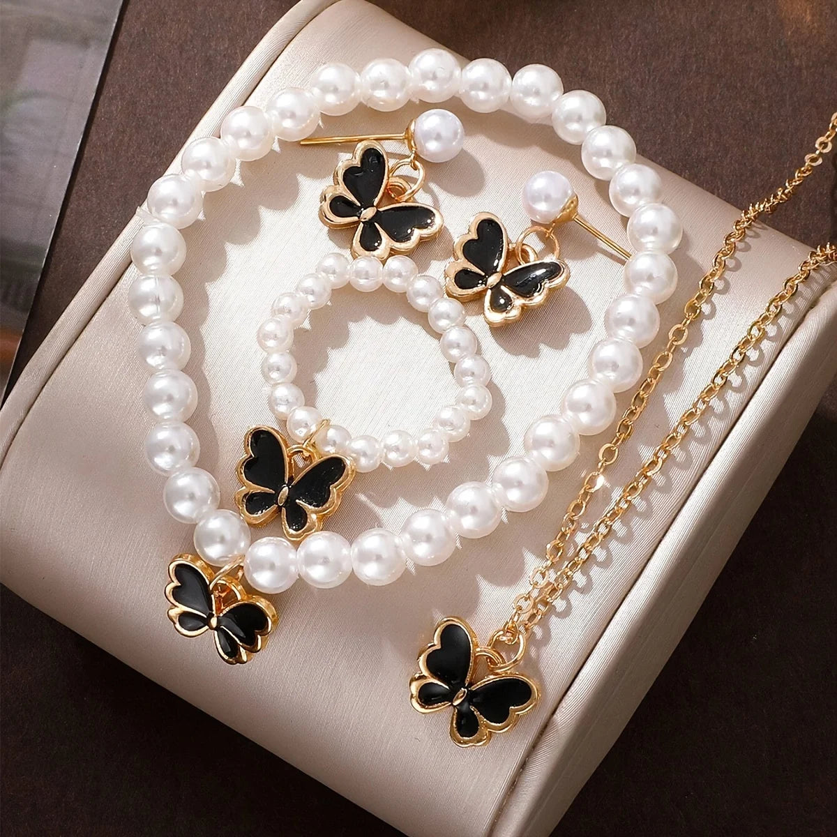 Auréa Charm Set