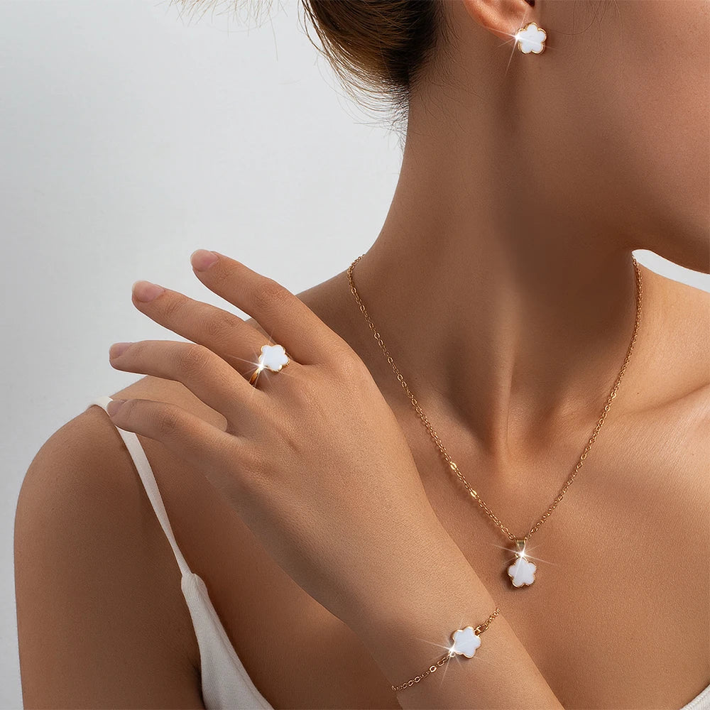 Auréa Charm Set